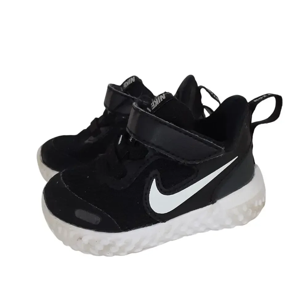 Nike Revolution 5 Black Slip On Sneakers Toddler 2C Running Shoes Gender Neutral